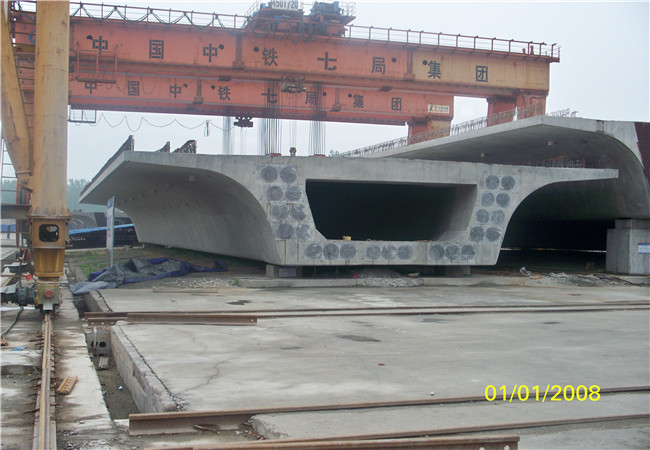 高频振动器高铁现场3